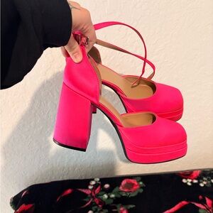 Wild Fable Platform Pumps